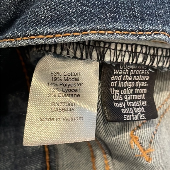 Woman’s J. Crew Cropped Jeans - Picture 7 of 7